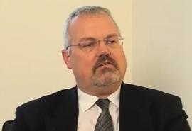 Andreas Höfert <a href='/aandeel/594-ubs'> UBS </a> Bank