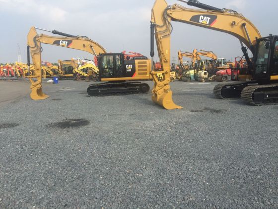 Caterpillar-machines