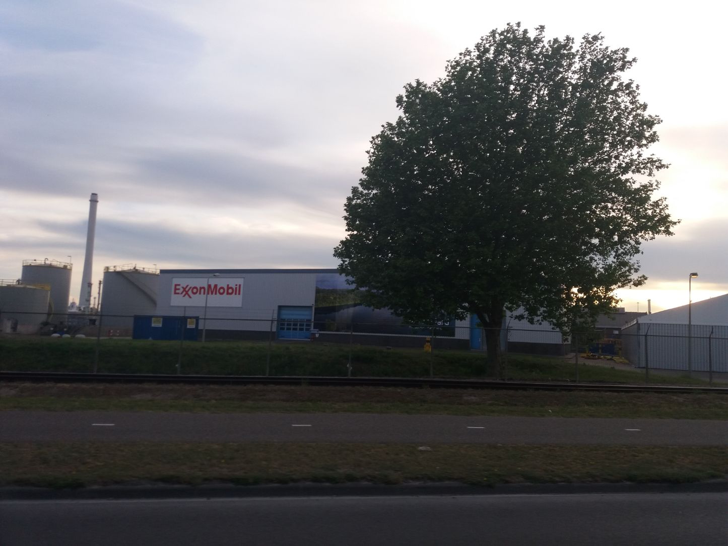 Exxon Mobil-Mobil Pernis Rotterdam