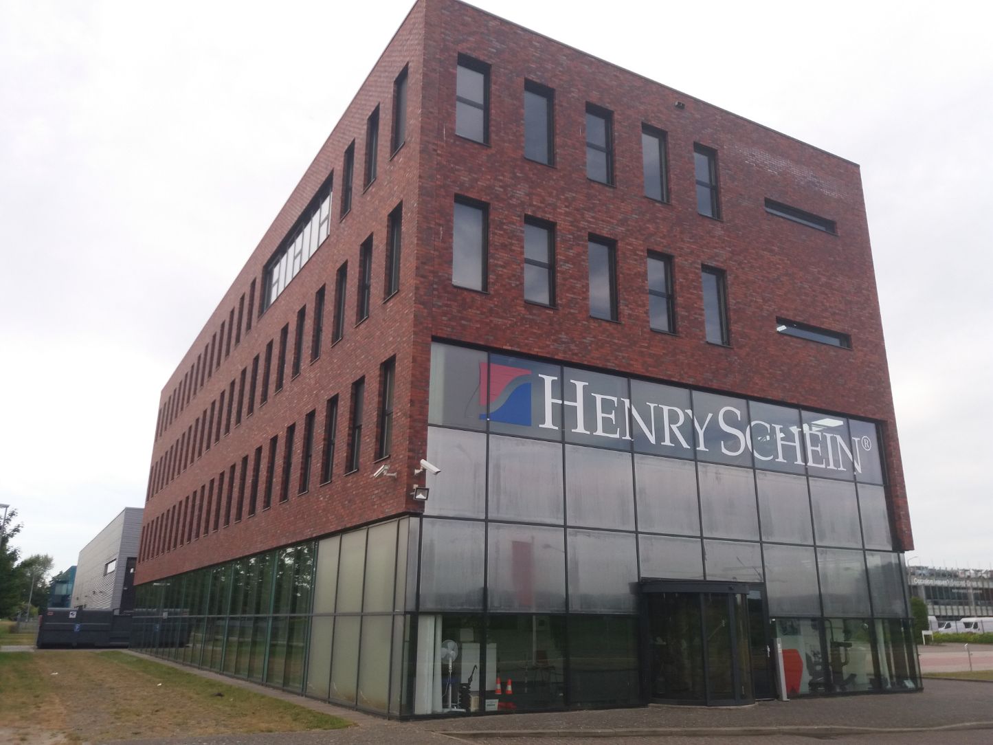 Henry-Schein Almere